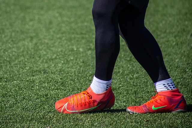 要限制库里 要限制库里